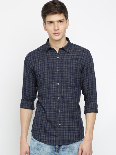 

Crocodile Men Navy Blue & Grey Slim Fit Checked Casual Shirt