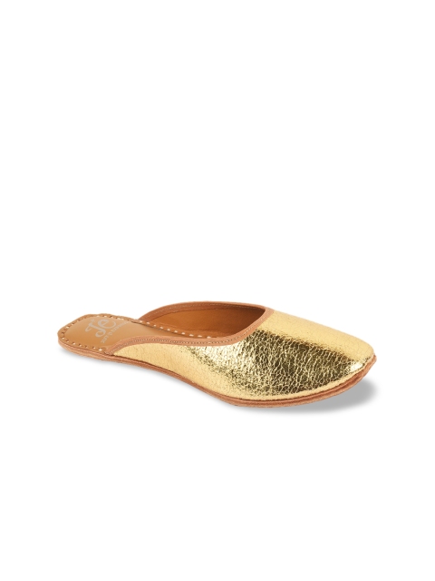 

Jutti Express Women Gold-Toned Solid Leather Mojaris