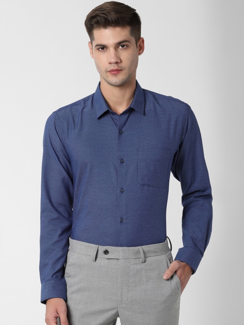 

Peter England Men Navy Blue Regular Fit Checked Formal Shirt