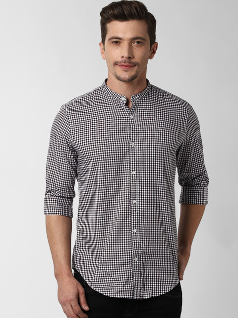 

Peter England Casuals Men Brown Slim Fit Checked Casual Shirt