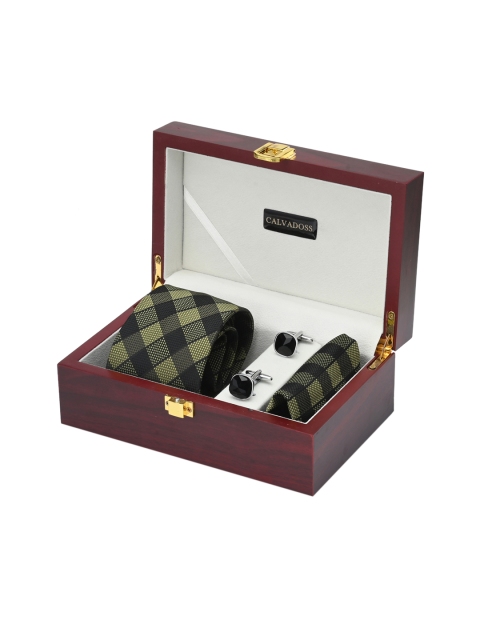 

Calvadoss Men Green & Black Accessory Gift Set