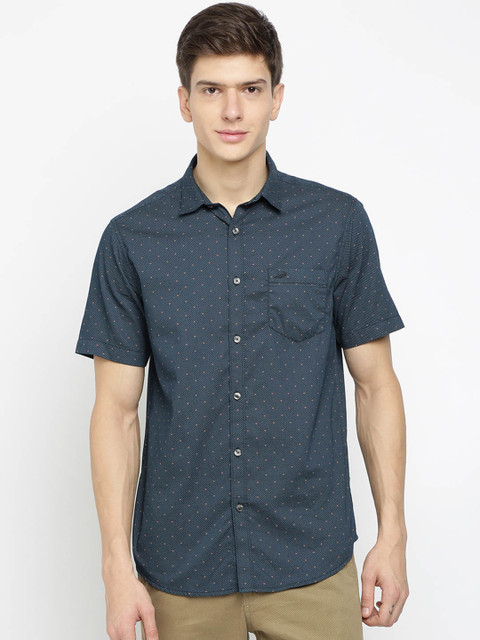 

Crocodile Men Navy Blue & Red Slim Fit Printed Casual Shirt