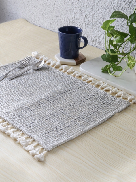 

House This Arabian Sea Set of 2 Grey & Off -White Tasseled Table Placemats