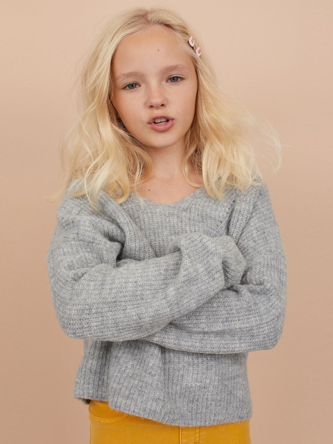 

H&M Girls Grey Knitted Jumper