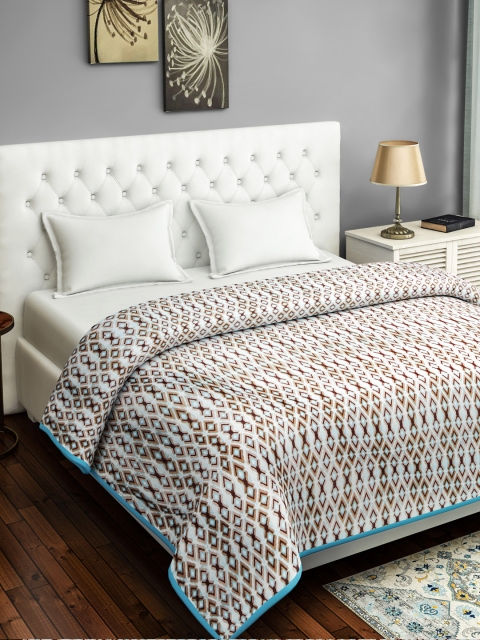 

SWAYAM Brown & Green Geometric Mild Winter 120 GSM Double Bed Dohar