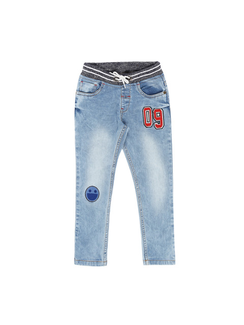 

Pantaloons Junior Boys Blue Tapered Fit Mid-Rise Clean Look Jeans
