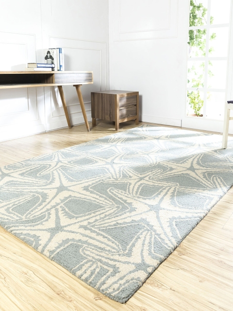 

Jaipur Rugs Blue & Off-White Starfish Patterned Pure Wool Anti-Skid Carpet