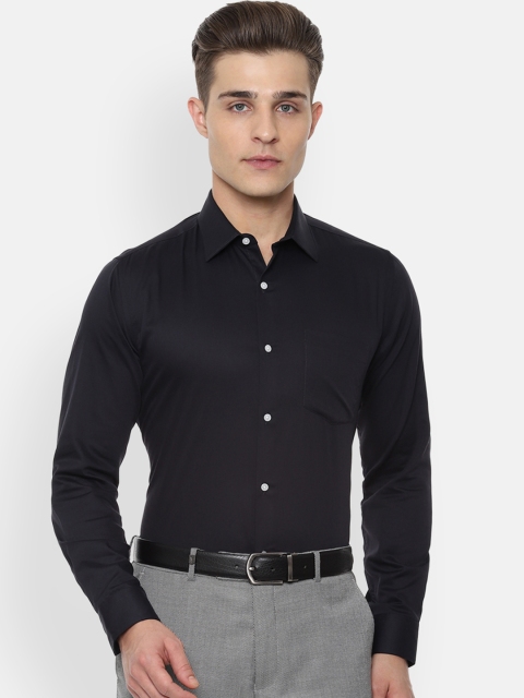 

Van Heusen Men Black Slim Fit Solid Formal Shirt