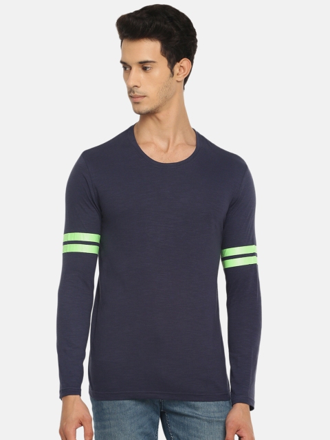 

BLISTON Men Blue Solid Slim Fit Round Neck T-shirt