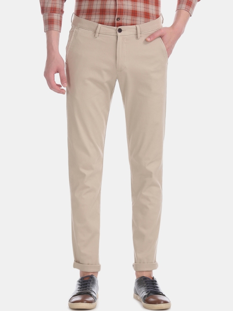 

Arrow Sport Men Beige Slim Fit Solid Chinos