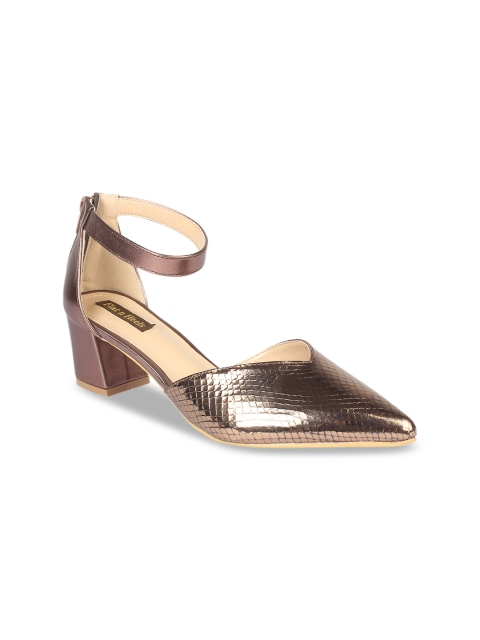 

Flat n Heels Women Gold-Toned & Brown Textured Heels