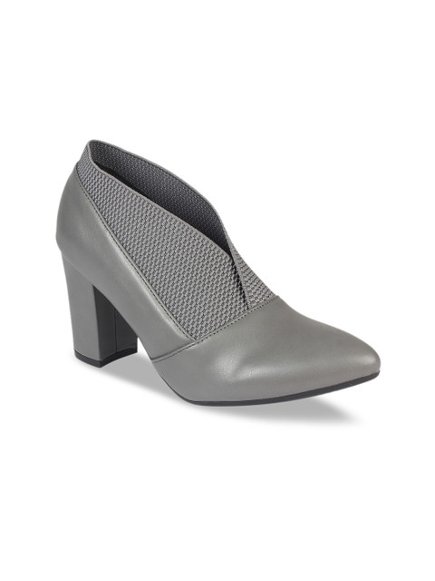 

Flat n Heels Women Grey Solid Heeled Boots