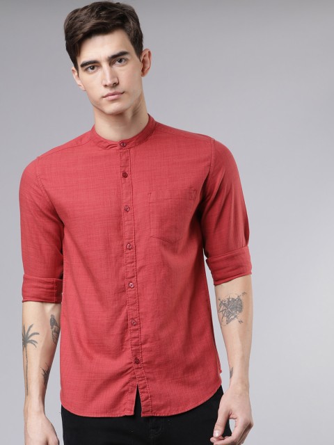 

HIGHLANDER Men Rust Red Slim Fit Solid Casual Shirt