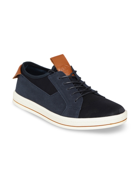 

Aeropostale Men Navy Blue & Black Colourblocked Sneakers