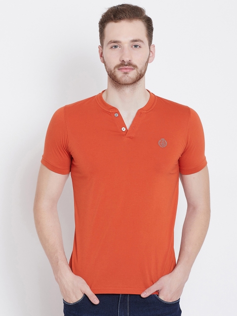 

Adobe Men Orange Solid Henley Neck T-shirt
