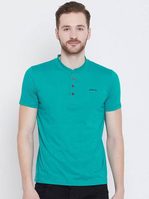 

Adobe Men Blue Solid Henley Neck T-shirt