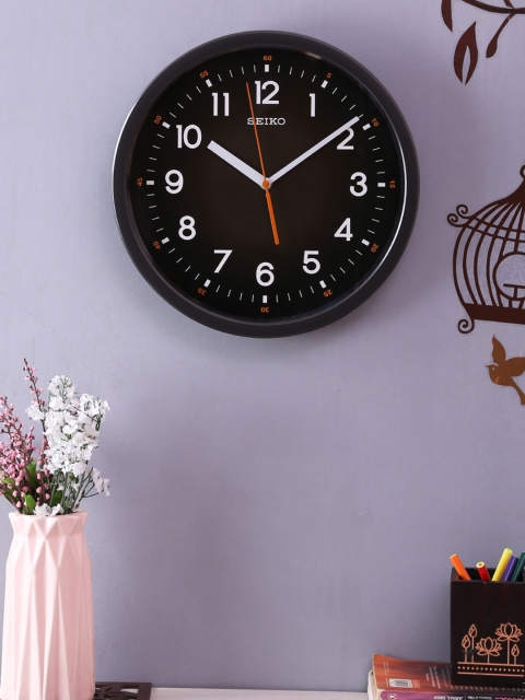 

SEIKO Black Round Solid 31.1 Cm Analogue Wall Clock