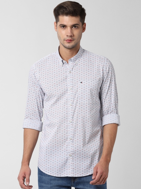 

Peter England Casuals Men White Slim Fit Printed Casual Shirt