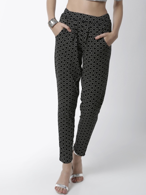 

De Moza Women Black & White Tapered Fit Printed Peg Trousers