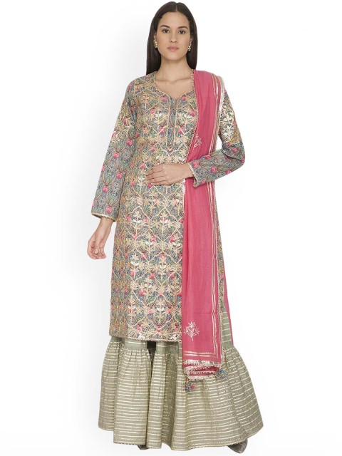 

Pernia Pop-Up Shop By NYSA & SHUBHANGI Green & Pink Embellished Kurta Set