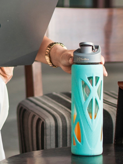 

TintBox Teal Green & Transparent Borosilicate Glass Water Bottle with Protective Silicone Sleeve