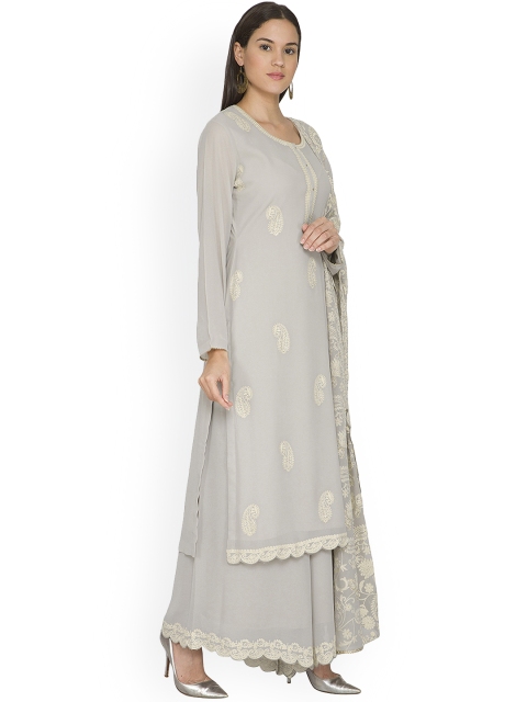 

Pernia Pop-Up Shop By NYSA & SHUBHANGI Grey Embroidered Kurta Set