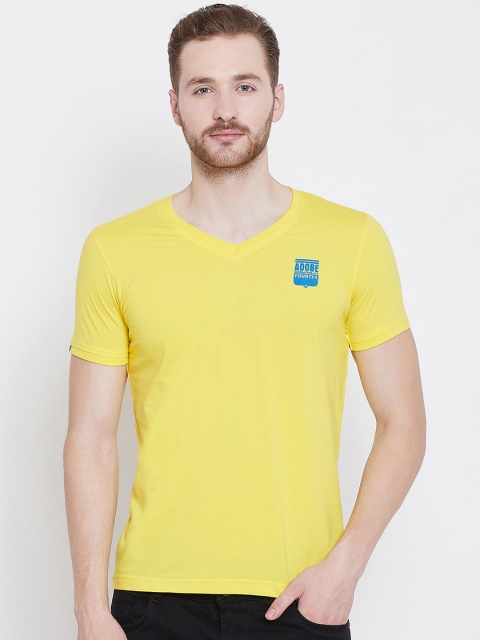 

Adobe Men Yellow Solid V-Neck T-shirt
