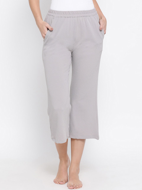 

Clovia Women Grey Solid Loose Fit Capris LB0177P01XXL
