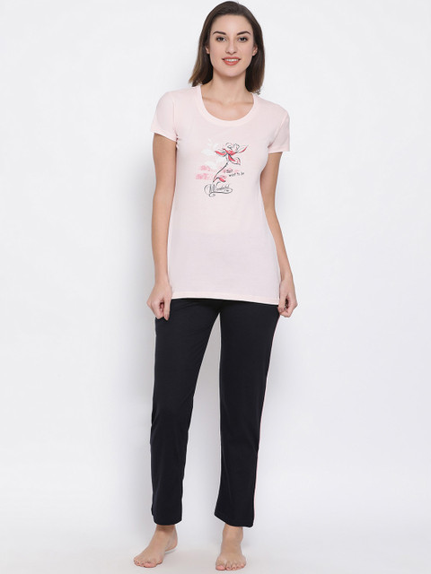 

Clovia Women Pink Printed Tshirt & Black Solid Pyjama Night Suit LS0486P22
