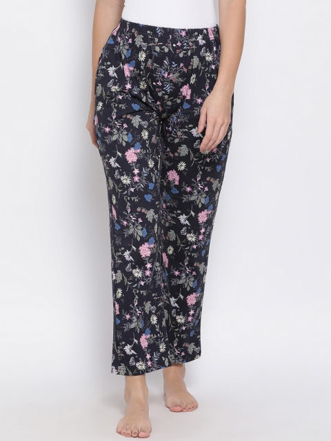 

Clovia Women Black Printed Lounge Pants LB0176E133XL
