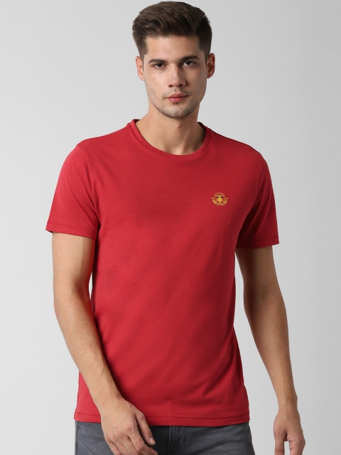 

Peter England Casuals Men Red Solid Round Neck Slim Fit T-shirt