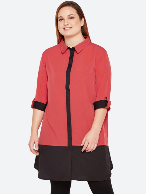 

Oxolloxo Women Red & Black Colourblocked Regular Fit Longline Casual Shirt