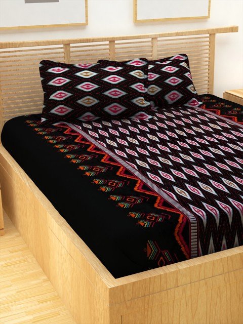 

Story@home Black & Red Printed Double Queen Bedsheet With 2 Pillow Covers