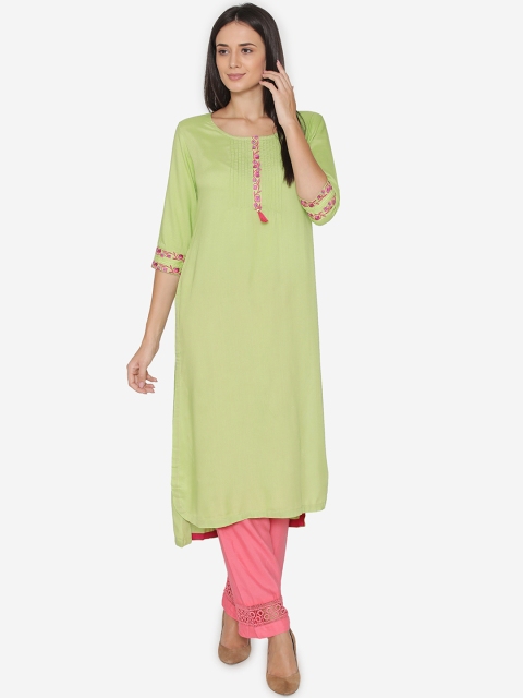 

Laabha Women Green Solid Straight Kurta