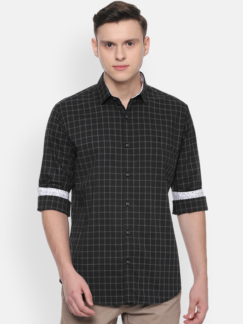 

V Dot Men Black Slim Fit Checked Casual Shirt