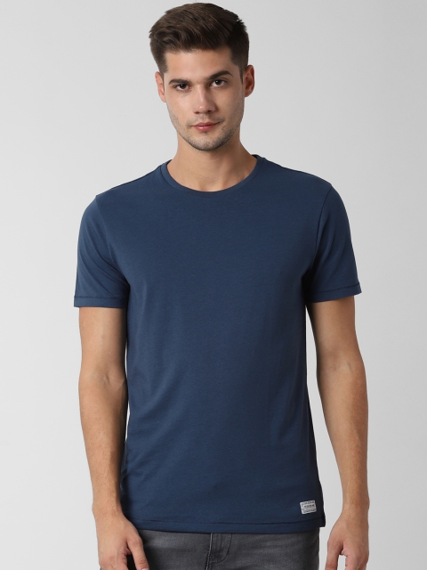 

Peter England Casuals Men Navy Blue Solid Round Neck Slim Fit T-shirt