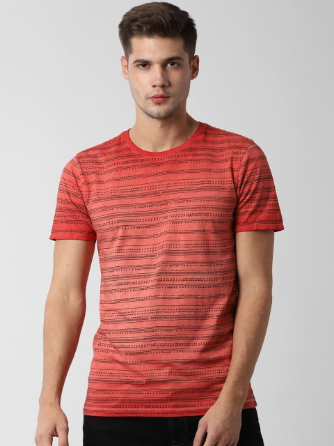 

Peter England Casuals Men Orange & Black Slim Fit Printed Round Neck T-shirt