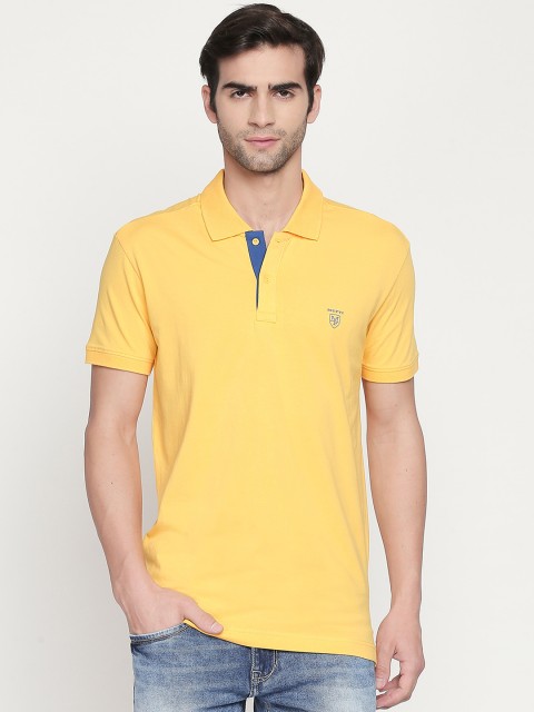 

Mufti Men Yellow Solid Polo Collar T-shirt