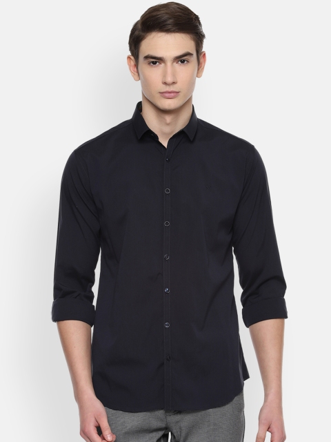 

V Dot Men Navy Blue Slim Fit Solid Casual Shirt