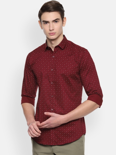 

V Dot Men Maroon Slim Fit Printed Casual Shirt