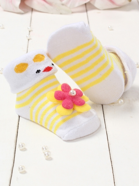 

Walktrendy Infant Girls Yellow Stripes With Floral Applique Sock Booties