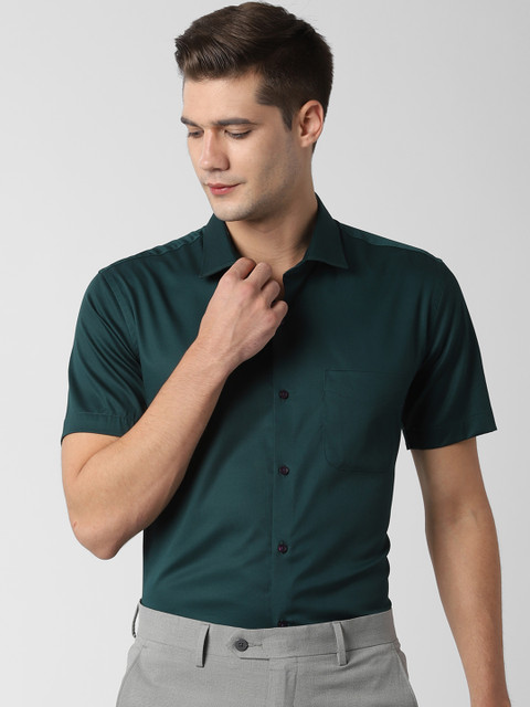 

Peter England Men Green Solid Slim Fit Formal Shirt
