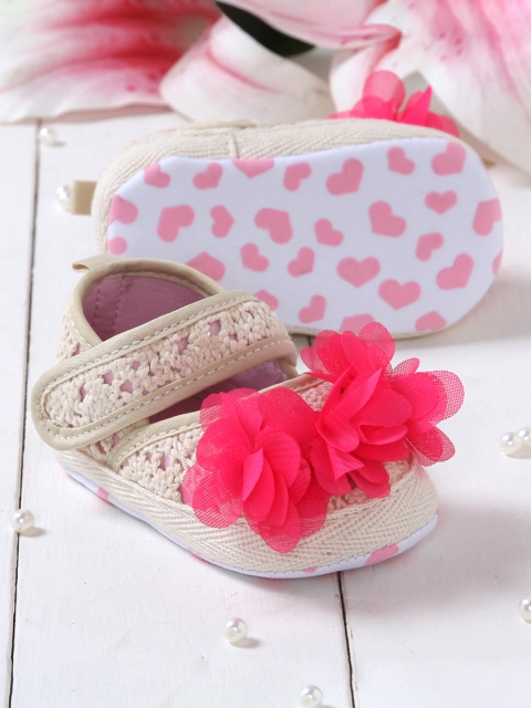 

Walktrendy Infant Girls Beige Crochet Booties With Flower Applique