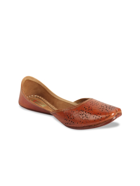 

Ta Chic Women Brown Textured Leather Mojaris