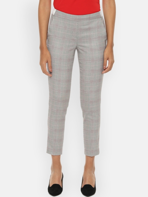 

Van Heusen Woman Grey Checked Cropped Regular Trousers