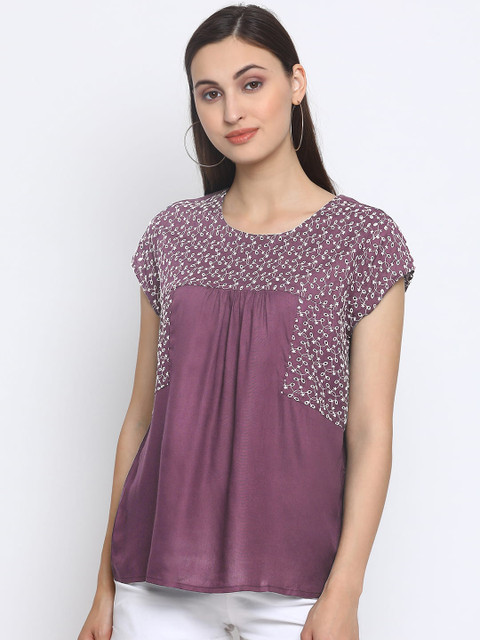 

SQew Women Mauve Schiffli Embroidered Top