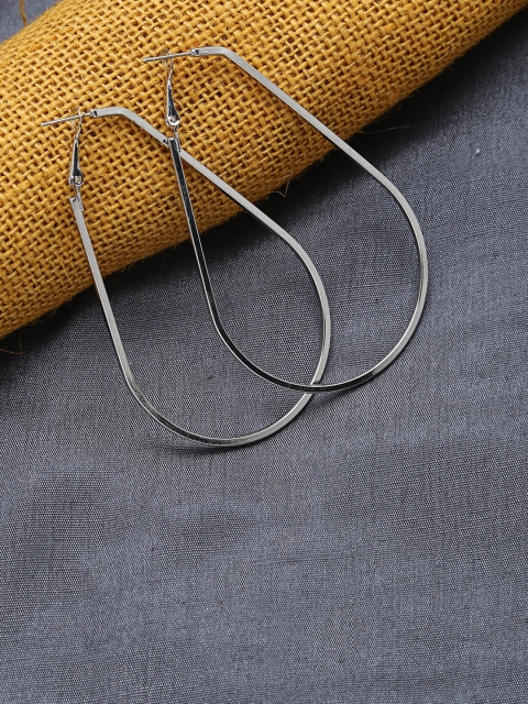 

ZeroKaata Silver-Toned Oval Hoop Earrings