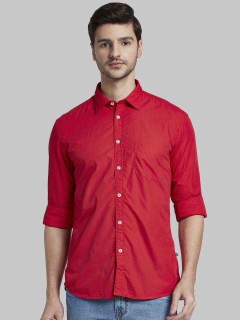 

Parx Men Red Solid Slim Fit Casual Shirt