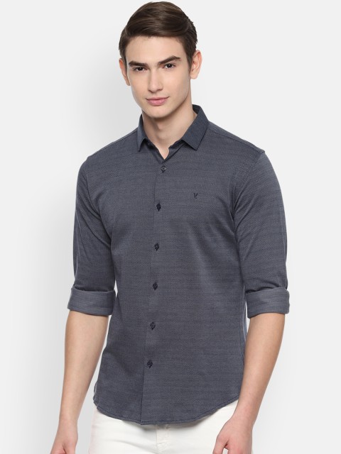 

V Dot Men Grey & Navy Blue Self Design Slim Fit Casual Shirt