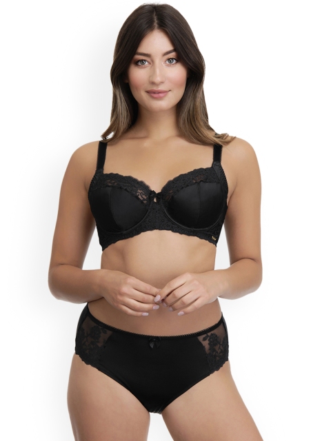

Ultimo Plus Size Women Black Solid Laced Hipster Briefs Y0002